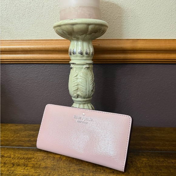 ✨NWOT - Kate Spade Madison Large Slim Bifold Wallet✨ - Picture 4 of 8